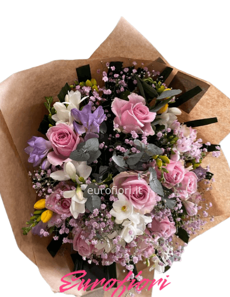 Bouquet con fiori vari colori